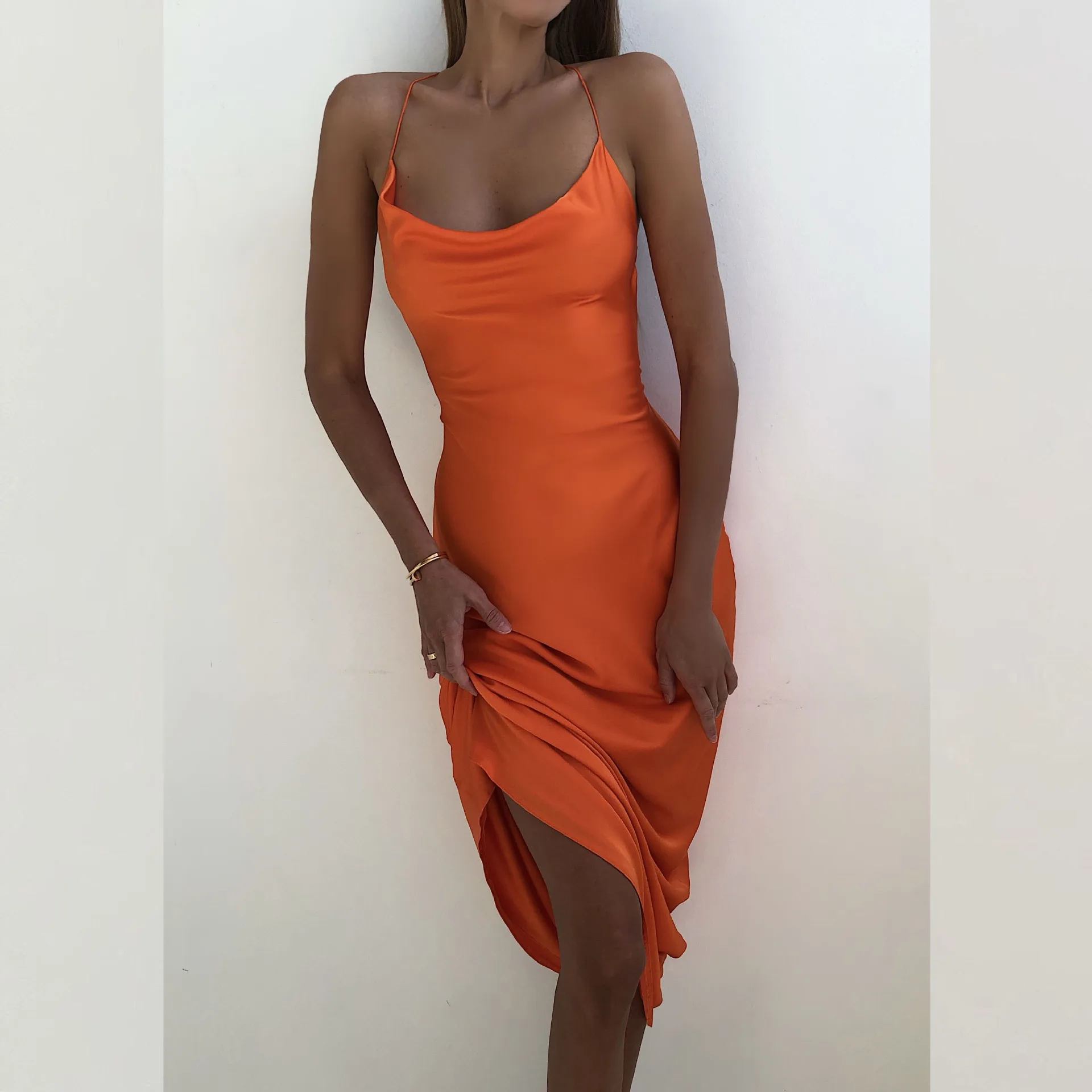 Сексуальная Однотонная юбка на бретелях, новинка 2021, летняя тонкая поясная сумка, юбка на бедрах
Сексуальная Однотонная юбка на бретелях, новинка 2021, летняя тонкая поясная сумка, юбка на бедрах