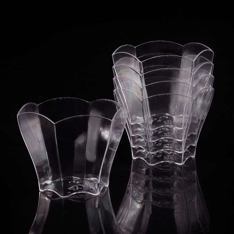 10/24/25/30 pcs Disposable Dessert Cup Plastic Tableware Transparent Mini Cake Cup Fruit Salad Container Holder Party Supplies 
10/24/25/30 pcs Disposable Dessert Cup Plastic Tableware Transparent Mini Cake Cup Fruit Salad Container Holder Party Supplies