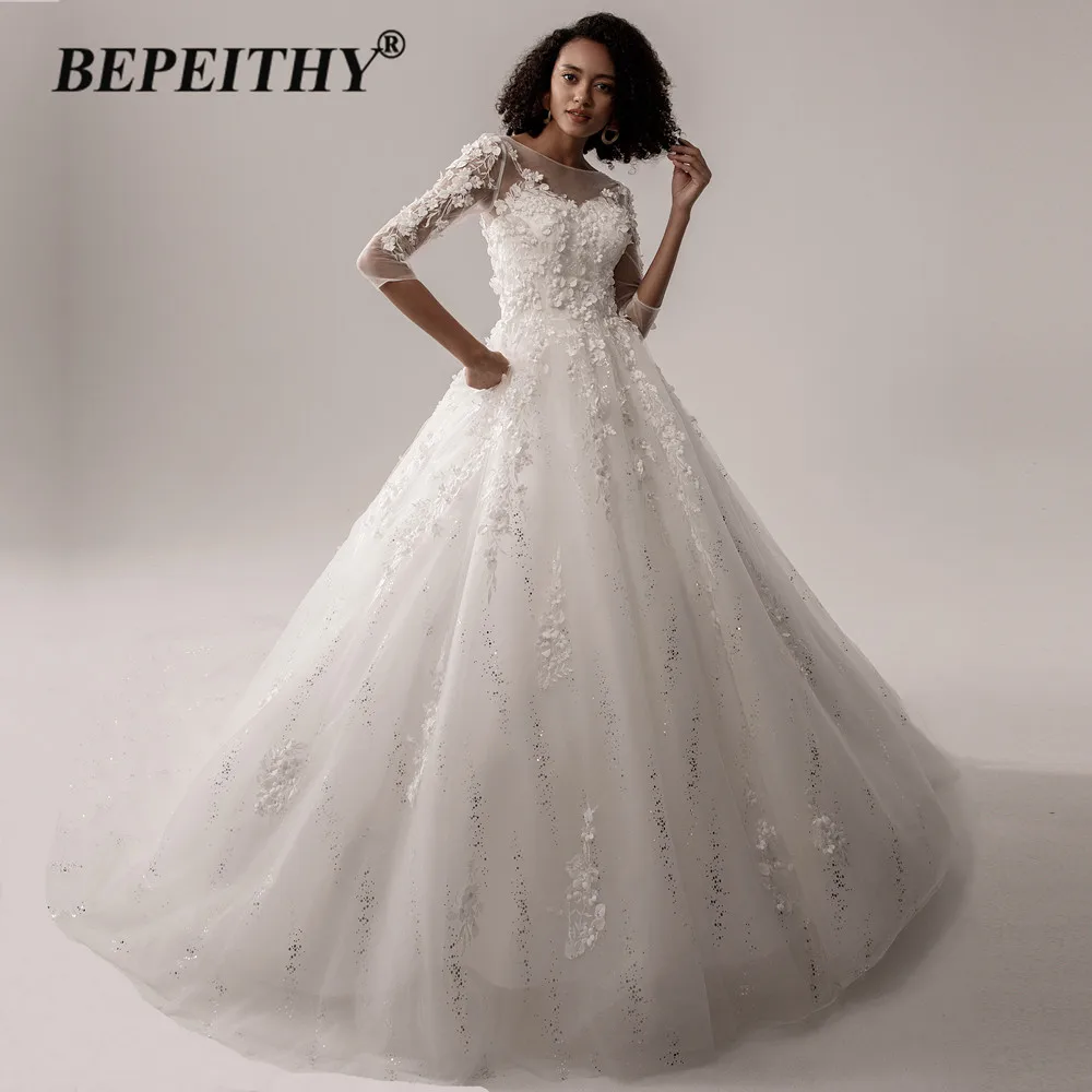 BEPEITHY Glitter Shinny Wedding Dresses 3D Flowers Custom Made Plus Size India Bridal Gown Three Quarter Sleeves For Bride 2021
BEPEITHY Glitter Shinny Wedding Dresses 3D Flowers Custom Made Plus Size India Bridal Gown Three Quarter Sleeves For Bride 2021