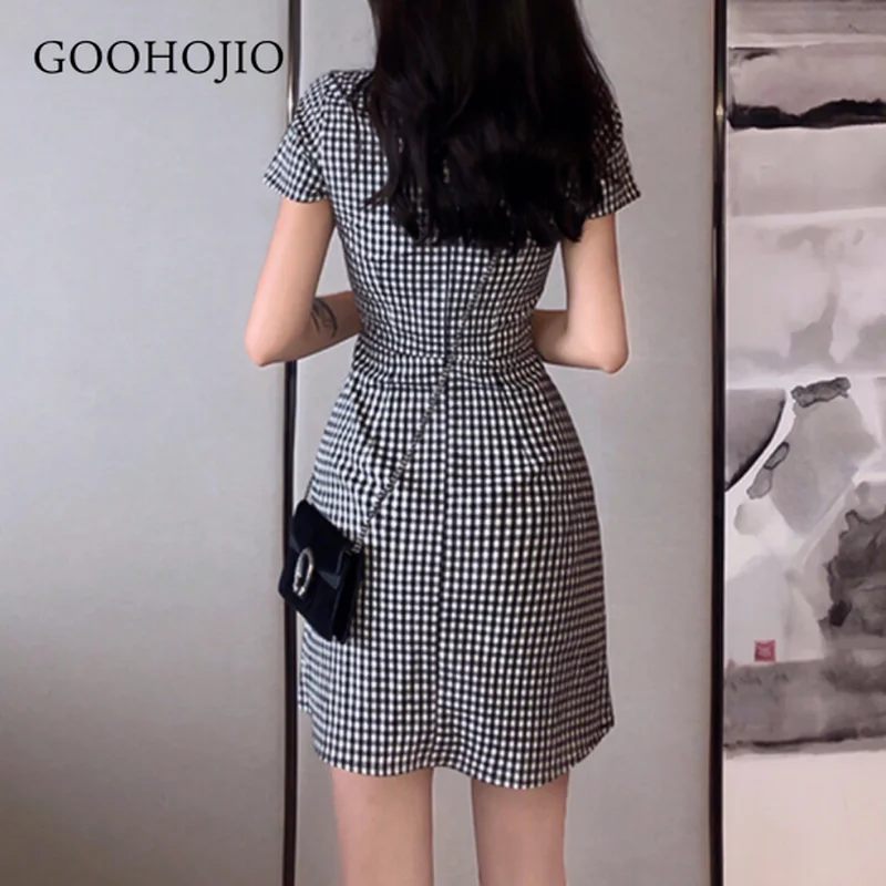 GOOHOJIO 2021 New Spring and Autumn Lattice V-neck Dress Women Temperament Dress for Women Elegant Simplicity Women Dresses
GOOHOJIO 2021 New Spring and Autumn Lattice V-neck Dress Women Temperament Dress for Women Elegant Simplicity Women Dresses