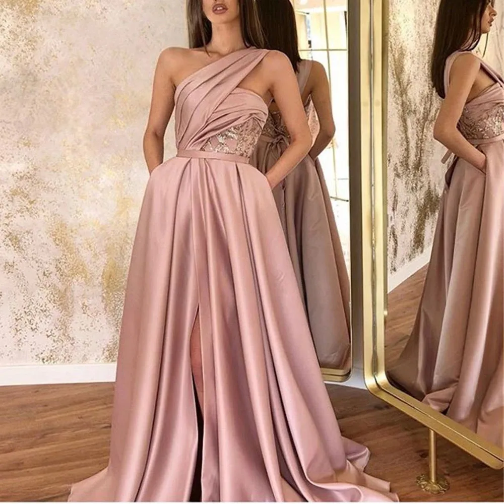 One Shoulder Dusty Pink Evening Dresses Long Satin A Line Pleats Slit Sexy Corset Prom Gowns Formal Party Dress
One Shoulder Dusty Pink Evening Dresses Long Satin A Line Pleats Slit Sexy Corset Prom Gowns Formal Party Dress