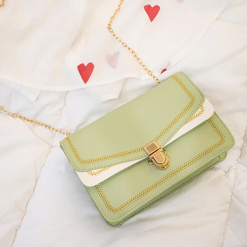 Bag Women's New Fashion Personalized Embroidery Mobile Phone Bag Small Fresh Single Shoulder Oblique Cross Small Square Bag
Bag Women's New Fashion Personalized Embroidery Mobile Phone Bag Small Fresh Single Shoulder Oblique Cross Small Square Bag