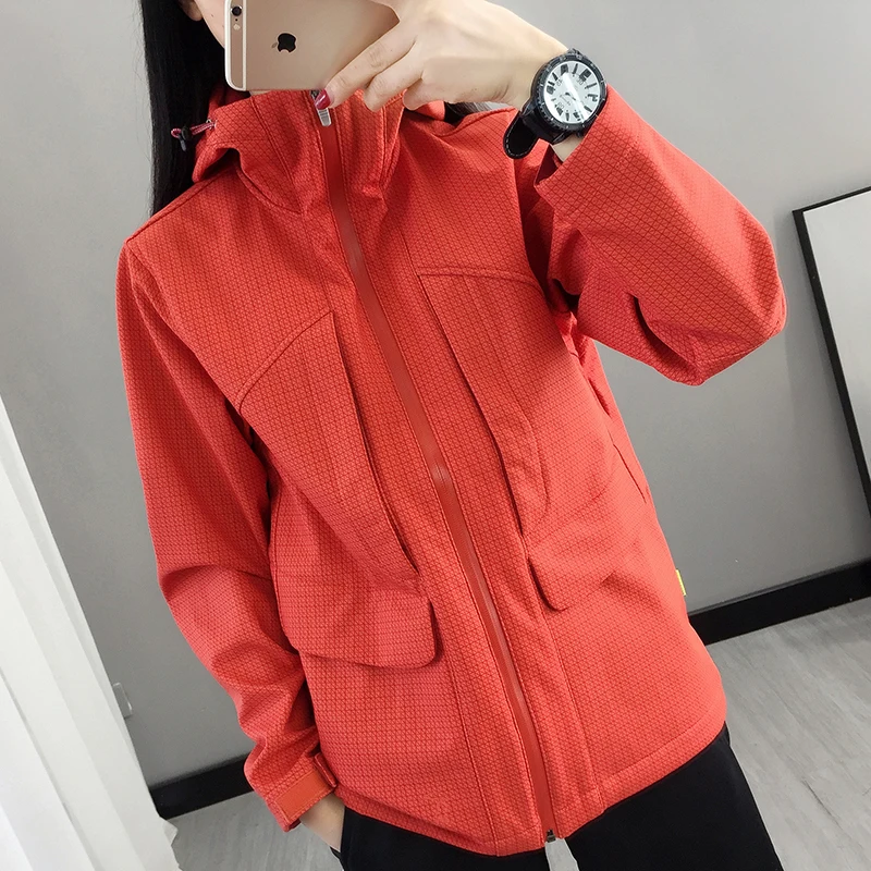 Heavy Rain-proof Soft Shell Jacket Women Autumn and Winter Waterproof and Breathable Outdoor Women's Jacket Plus Velvet Thick Mo
Heavy Rain-proof Soft Shell Jacket Women Autumn and Winter Waterproof and Breathable Outdoor Women's Jacket Plus Velvet Thick Mo