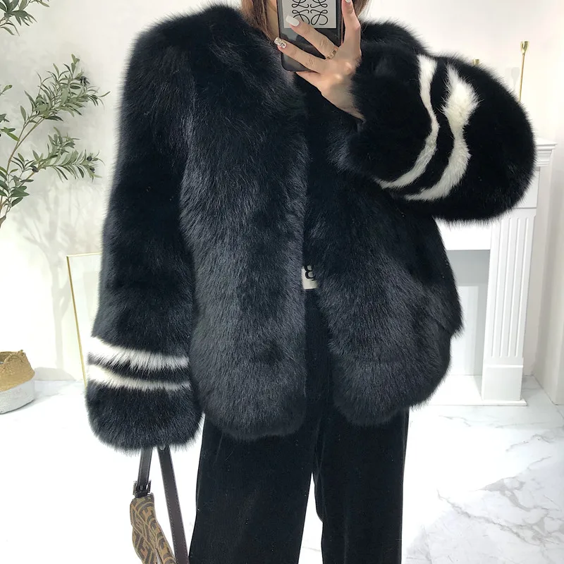 Шуба женская из натурального Лисьего меха, черная, зимняя, 2021 
Шуба женская из натурального Лисьего меха, черная, зимняя, 2021
