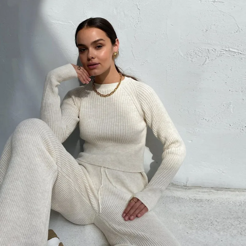 New Women Casual Knitted Two Piece Sets Autumn Winter Long Sleeve Crop Tops and Straight Leg Pants Woman Tracksuits Outfits
New Women Casual Knitted Two Piece Sets Autumn Winter Long Sleeve Crop Tops and Straight Leg Pants Woman Tracksuits Outfits
