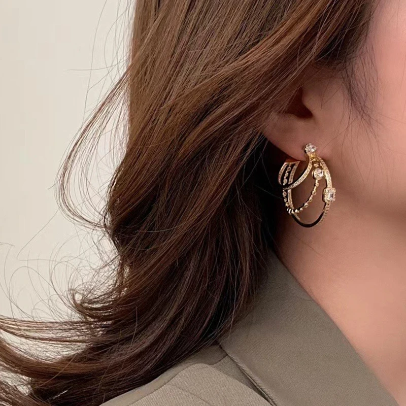 MENGJIQIA Fashion Delicate Micro Paved Zircon 3 Line Metal Hoop Earrings For Women Girls Geometric Circle Brincos Party Jewelry
MENGJIQIA Fashion Delicate Micro Paved Zircon 3 Line Metal Hoop Earrings For Women Girls Geometric Circle Brincos Party Jewelry