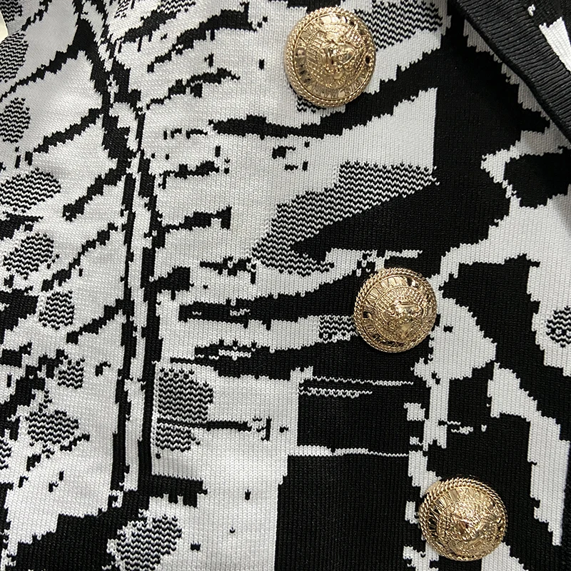DEAT Loose Fit Black White Color Contrast Print Jacket New Lapel Long Sleeve Women Coat Fashion Tide Spring Autumn 2021 WO163
DEAT Loose Fit Black White Color Contrast Print Jacket New Lapel Long Sleeve Women Coat Fashion Tide Spring Autumn 2021 WO163