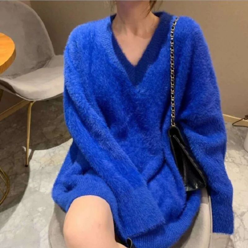 2021 Luxury Mink Cashmere Womens Sweater Chic Oversized Loose Knit Pullover Women V Neck Winter Thick Warm Christmas Sweaters
2021 Luxury Mink Cashmere Womens Sweater Chic Oversized Loose Knit Pullover Women V Neck Winter Thick Warm Christmas Sweaters