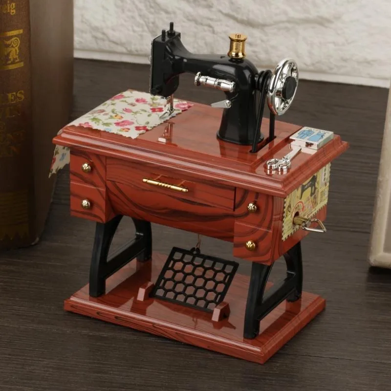 Music Box Sewing Machine Music Box European Crafts Retro Sewing Clockwork Home Crafts Decoration Creative Birthday Gift
Music Box Sewing Machine Music Box European Crafts Retro Sewing Clockwork Home Crafts Decoration Creative Birthday Gift