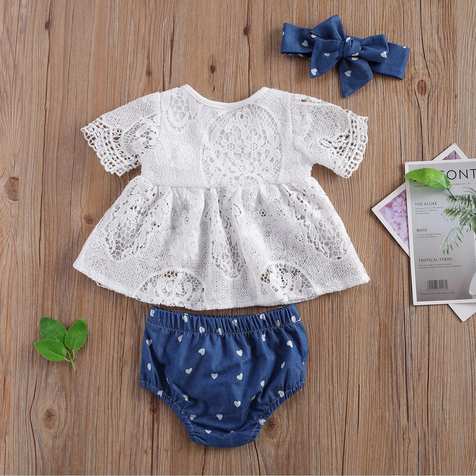 2020 New 0-24M Toddler Baby Girl 3Pcs Set White Dress-Style Floral Lace Short Sleeve Top+Blue Heart Print Shorts+Headband Outfit
2020 New 0-24M Toddler Baby Girl 3Pcs Set White Dress-Style Floral Lace Short Sleeve Top+Blue Heart Print Shorts+Headband Outfit