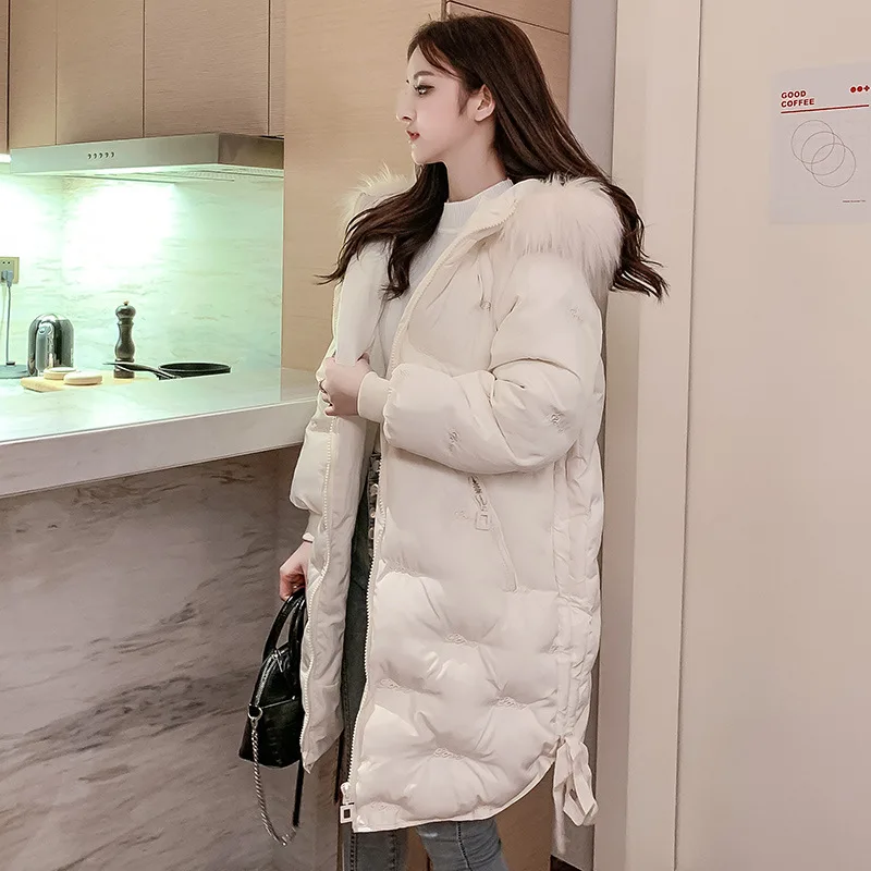Parkas Women's 2020 New Embroidery Big Fur Collar Down Cotton Coat Women's Thick Mid-length Korean Winter Padded Cothing Z895
Parkas Women's 2020 New Embroidery Big Fur Collar Down Cotton Coat Women's Thick Mid-length Korean Winter Padded Cothing Z895