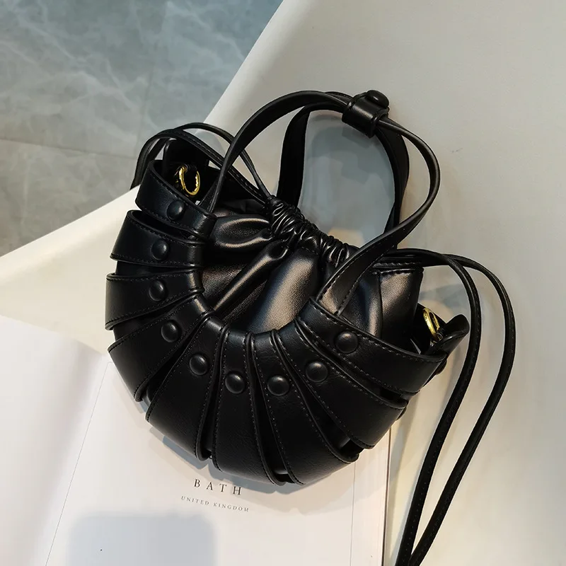 Роскошные брендовые кожаные сумочки, новинка 2021, Модный женский кошелек, сумка-ведро, Сумка с помадой, роскошные дизайнерские сумки, сумка Л...
Роскошные брендовые кожаные сумочки, новинка 2021, Модный женский кошелек, сумка-ведро, Сумка с помадой, роскошные дизайнерские сумки, сумка Л...