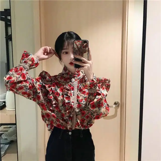 2020 early spring new Korean version of the retro Hong Kong style floral western style stand-up collar printed frill ruffled shi
2020 early spring new Korean version of the retro Hong Kong style floral western style stand-up collar printed frill ruffled shi