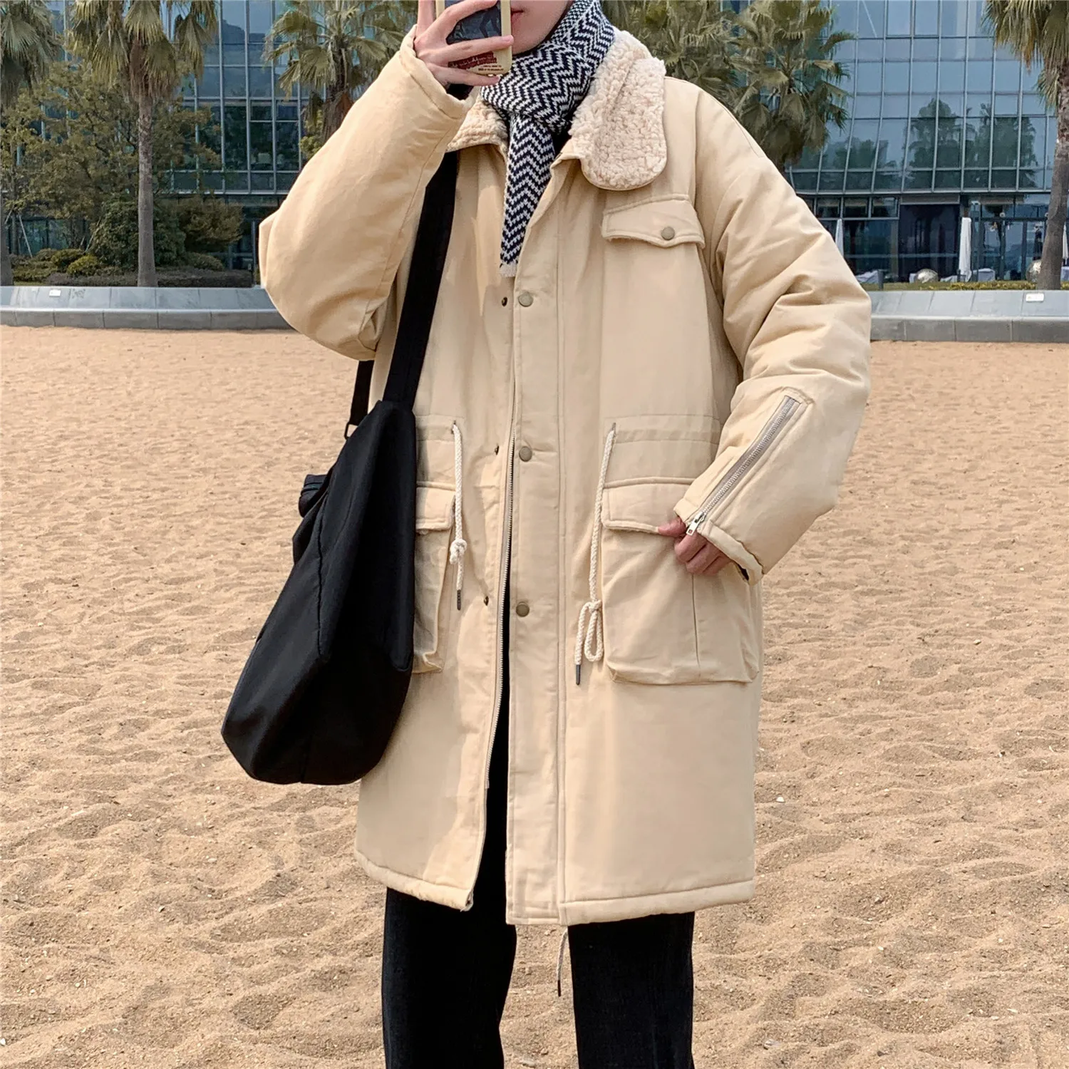2020 New Men Winter Long Parkas Coats Lamb fur collar Turn-down Collar Male Thick warm Jacket Outdoor Windproof Overcoats Couple
2020 New Men Winter Long Parkas Coats Lamb fur collar Turn-down Collar Male Thick warm Jacket Outdoor Windproof Overcoats Couple