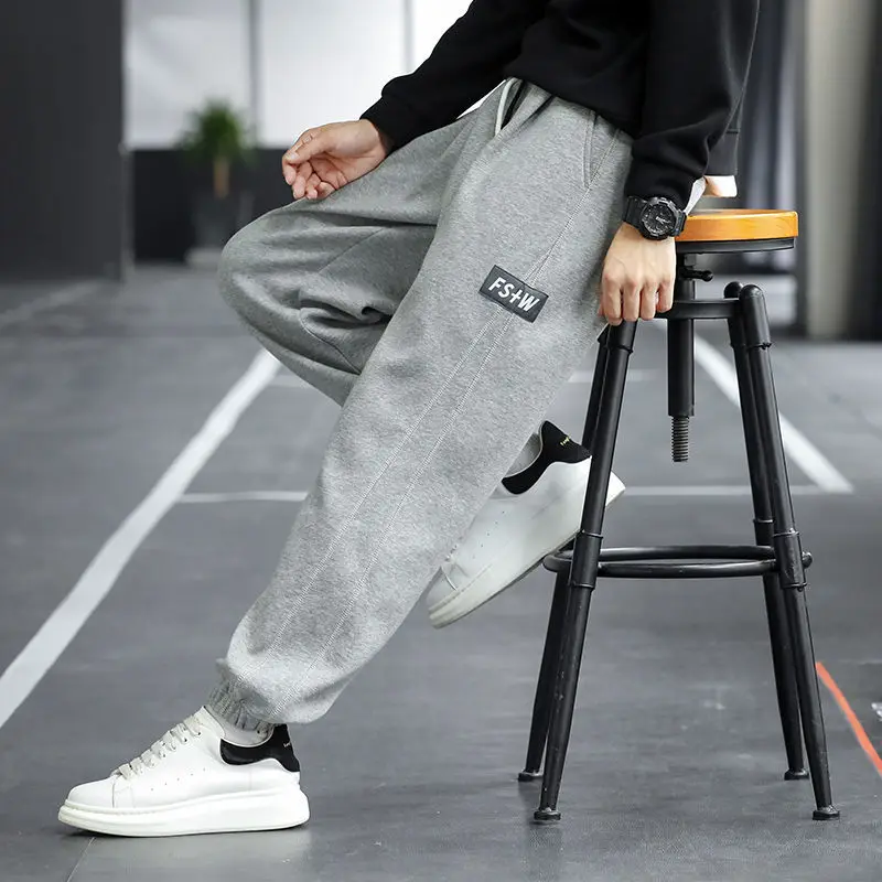 21 Autumn New Men's Pants Large Korean Fashion Harlan Pants Youth Fashion Brand Leisure Sports Hip Hop Leggings Brand Men's Wear
21 Autumn New Men's Pants Large Korean Fashion Harlan Pants Youth Fashion Brand Leisure Sports Hip Hop Leggings Brand Men's Wear