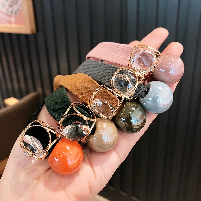 2020 New Korea Women Hair Ropes Big Crystal Pearl Elastic Rubber Band for Girl Fashion Hair Accessories Hair Ties Wholesale
2020 New Korea Women Hair Ropes Big Crystal Pearl Elastic Rubber Band for Girl Fashion Hair Accessories Hair Ties Wholesale
