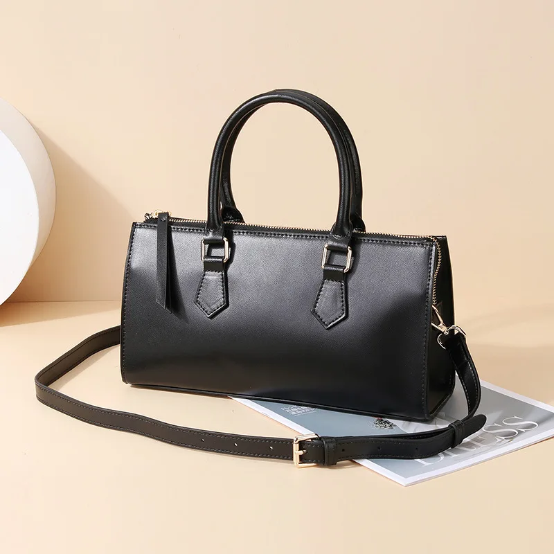 00% Cowhide Women Crossbody Bags Luxury Handbag Korean Fashion Evening Bags Leather Women's Bag Bolso Mujer Purses And Handbags
00% Cowhide Women Crossbody Bags Luxury Handbag Korean Fashion Evening Bags Leather Women's Bag Bolso Mujer Purses And Handbags