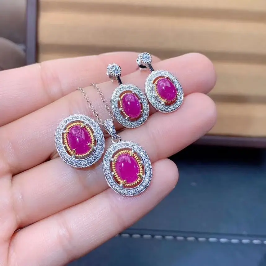 MeiBaPJ Natural Rose Red Ruby Gemstone Wedding Jewelry Sets 925 Silver Earrings Ring Pendant Necklace Three-piece Suite
MeiBaPJ Natural Rose Red Ruby Gemstone Wedding Jewelry Sets 925 Silver Earrings Ring Pendant Necklace Three-piece Suite