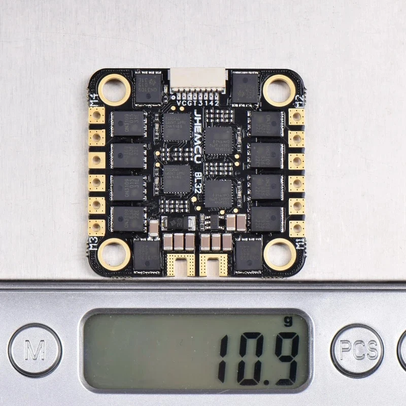 BL32-40A 3-6S Blheli 32 4 IN 1 Brushless ESC DShot1200 5V BEC 30.5X30.5MM for RC Drone FPV Racing RC Parts
BL32-40A 3-6S Blheli 32 4 IN 1 Brushless ESC DShot1200 5V BEC 30.5X30.5MM for RC Drone FPV Racing RC Parts