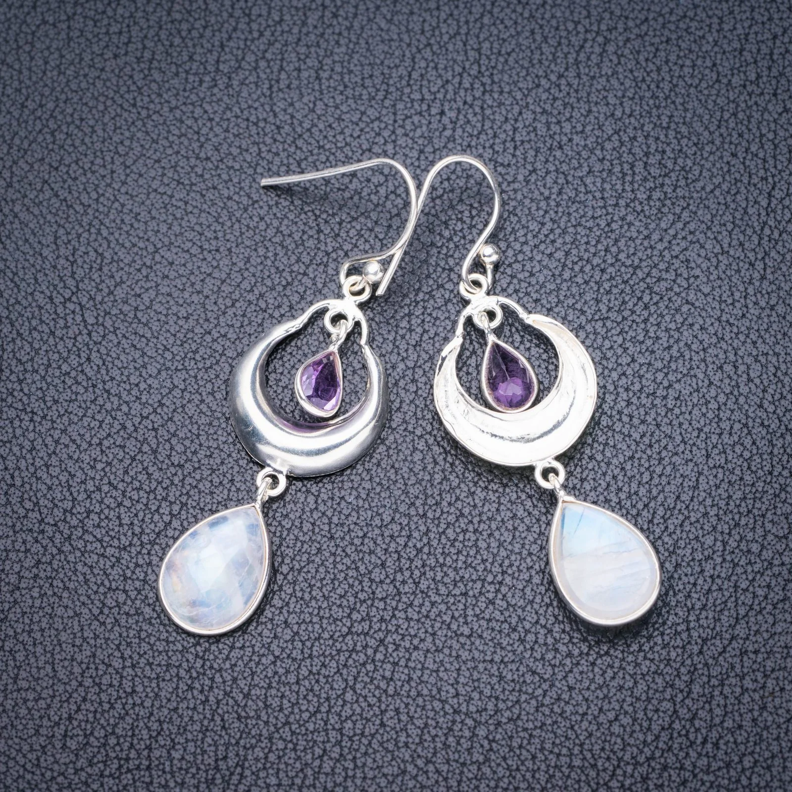 StarGems Natural Moonstone Amethyst Half Moon Handmade 925 Sterling Silver Earrings 2" E5568
StarGems Natural Moonstone Amethyst Half Moon Handmade 925 Sterling Silver Earrings 2" E5568
