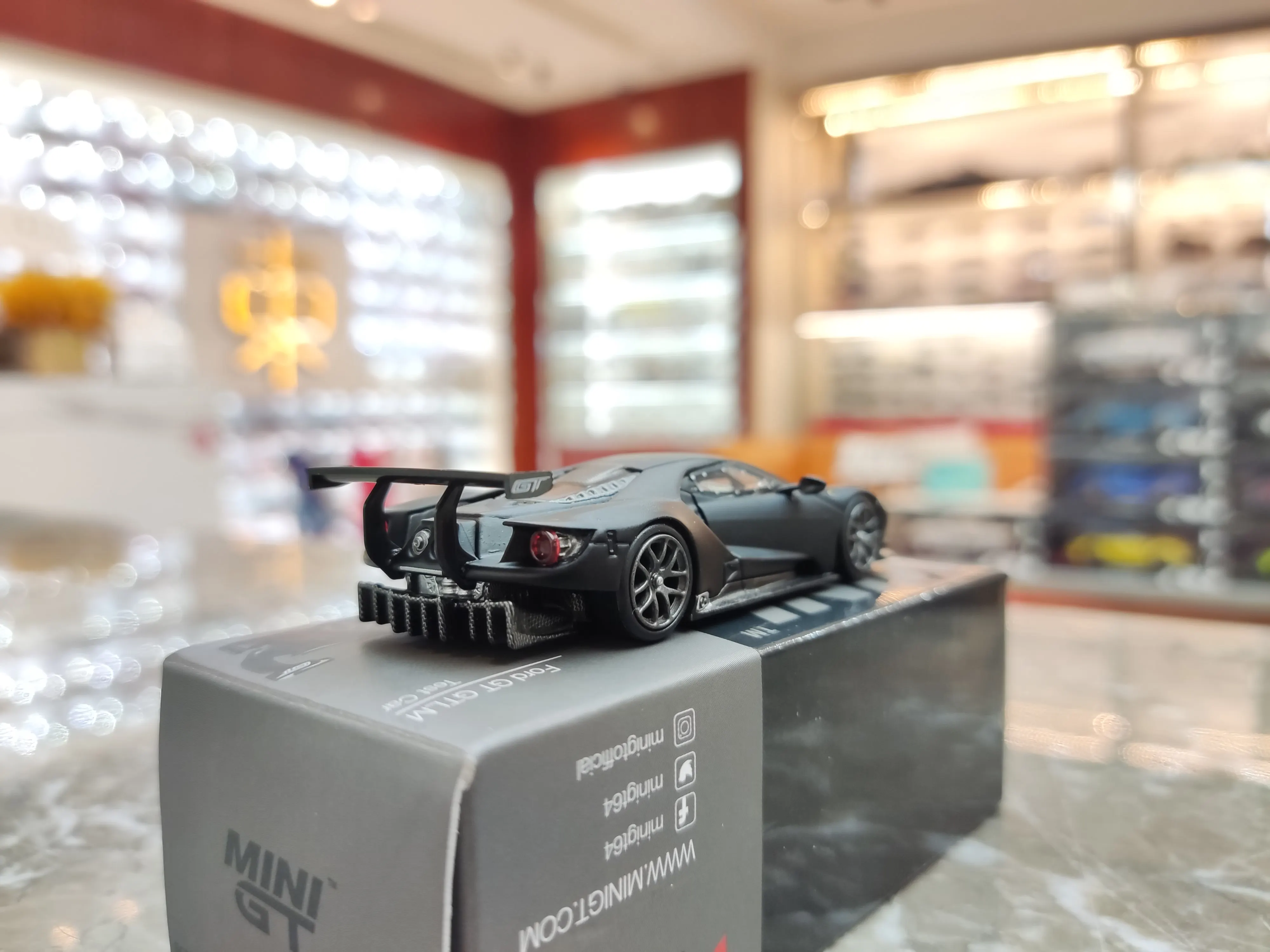 Мини GT 1:64 Ford GT GTLM тест-модель литая под давлением синяя модель подарки на день рождения и коллекции ограниченный запас в ноябре 2021 года
Мини GT 1:64 Ford GT GTLM тест-модель литая под давлением синяя модель подарки на день рождения и коллекции ограниченный запас в ноябре 2021 года