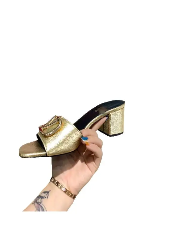 luxury design 2021 summer women Sandal Slippers comfortable beautiful shoes Designer Classic Woman Sandals Shoe With box 
luxury design 2021 summer women Sandal Slippers comfortable beautiful shoes Designer Classic Woman Sandals Shoe With box