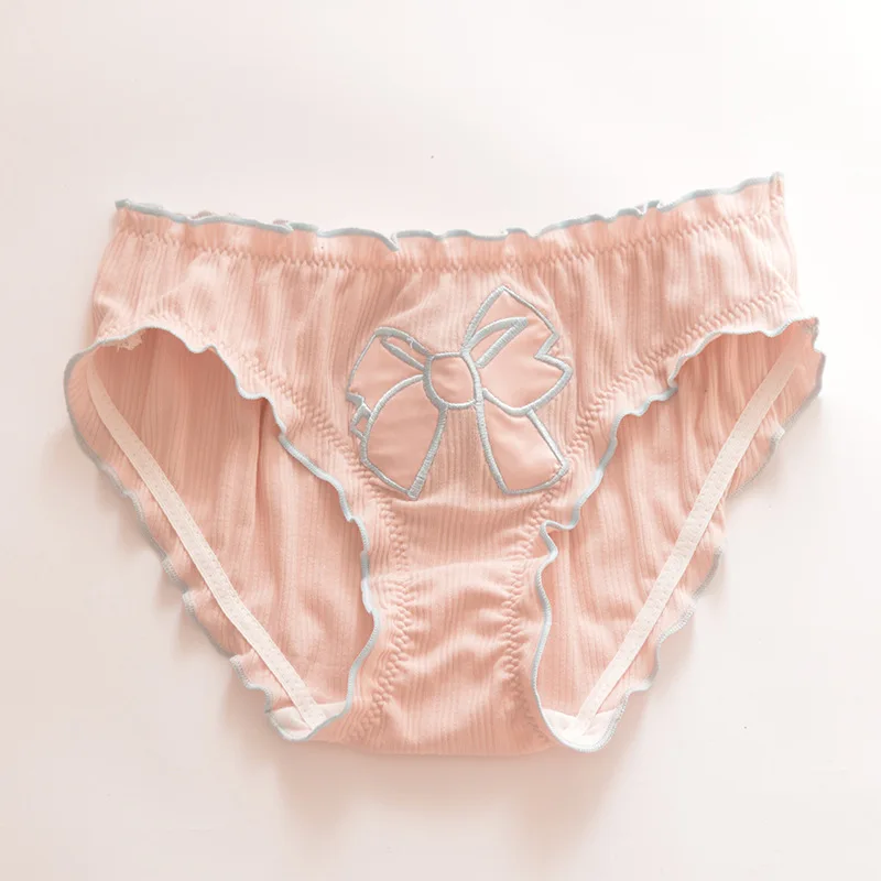 Japan Style Big Bow Embroidered Cartoon Underwear Cute Girl Ruffle Cotton Panties Soft Breathable Seamless Briefs Tanga 
Japan Style Big Bow Embroidered Cartoon Underwear Cute Girl Ruffle Cotton Panties Soft Breathable Seamless Briefs Tanga