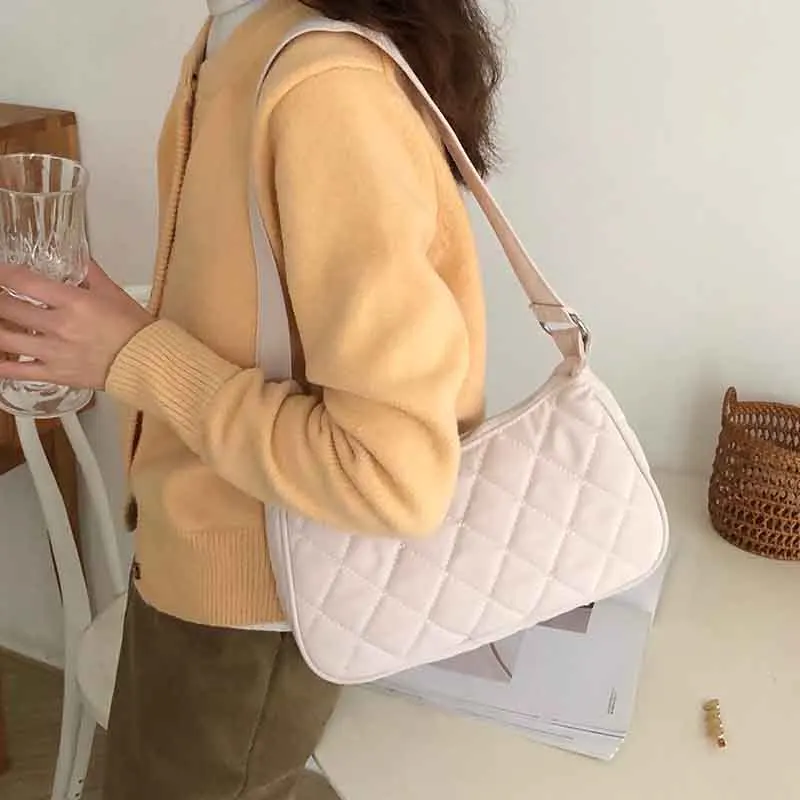 Canvas Luxury Brand Small Bags for Women 2021 Winter Female Black Handbags Shoulder Ladies New Fashion Underarm Purses
Canvas Luxury Brand Small Bags for Women 2021 Winter Female Black Handbags Shoulder Ladies New Fashion Underarm Purses