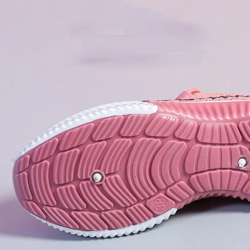 Casual Breathable Shoes Women's Summer 2021 Student Mesh Women Outdoor Running Sneakers Female Flat Tenis Feminino Shoes
Casual Breathable Shoes Women's Summer 2021 Student Mesh Women Outdoor Running Sneakers Female Flat Tenis Feminino Shoes