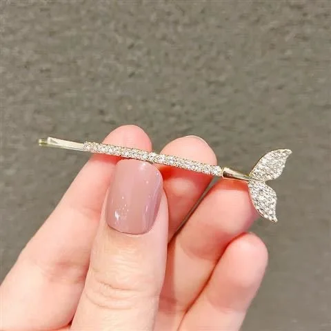 Mermaid Tail Pearl Hair Clips Trendy Beach Mermaid Hair Pin Daily Wedding Party Valentine's Day Hair Accessories
Mermaid Tail Pearl Hair Clips Trendy Beach Mermaid Hair Pin Daily Wedding Party Valentine's Day Hair Accessories
