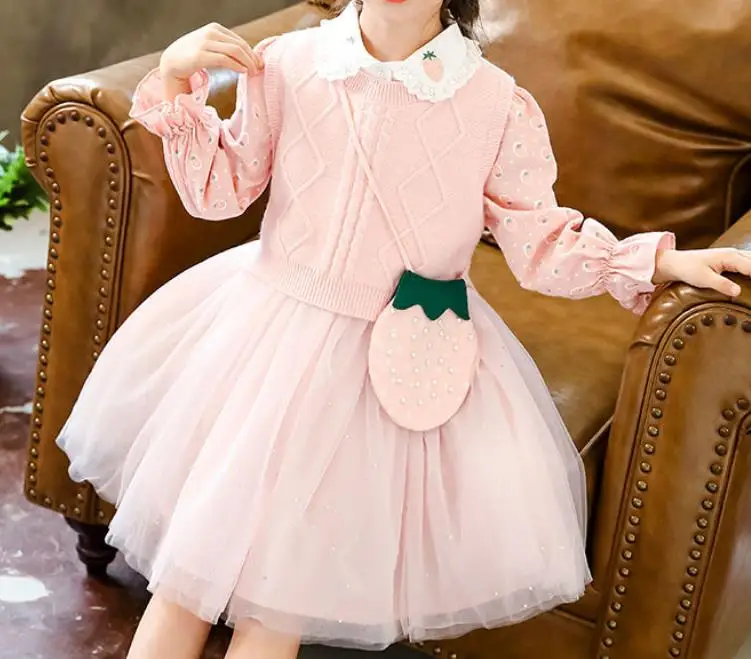 Girls' spring suit new 2021 dress little girl's princess style knitted vest two piece skirt
Girls' spring suit new 2021 dress little girl's princess style knitted vest two piece skirt