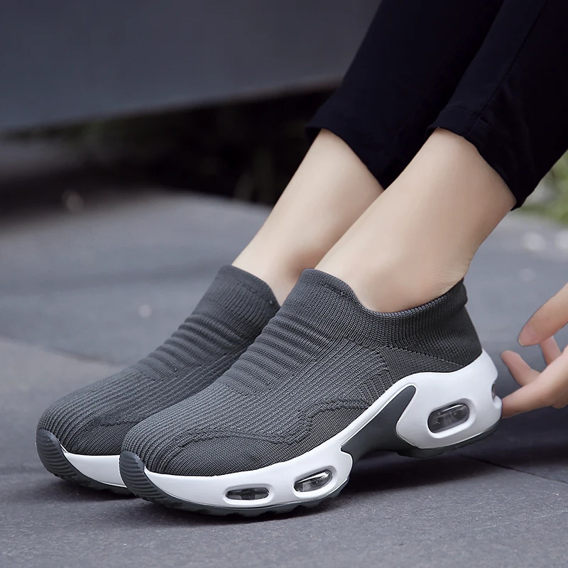 Women Casual Shoes Fashion Breathable Walking Mesh Flat Shoes Woman Platform Sneakers Women 2021 Tenis Feminino Female Shoes
Women Casual Shoes Fashion Breathable Walking Mesh Flat Shoes Woman Platform Sneakers Women 2021 Tenis Feminino Female Shoes
