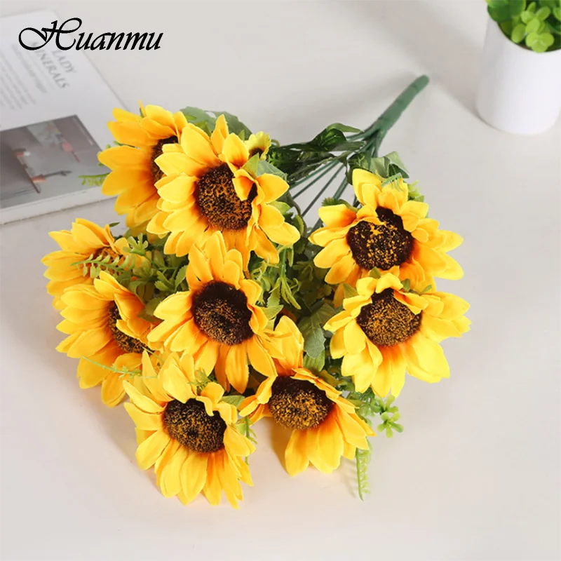 45cm 10 Heads Beautiful Sunflower Bouquet Silk Flower High Quality Artificial Flower Home Garden Party Wedding Decoration DIY
45cm 10 Heads Beautiful Sunflower Bouquet Silk Flower High Quality Artificial Flower Home Garden Party Wedding Decoration DIY