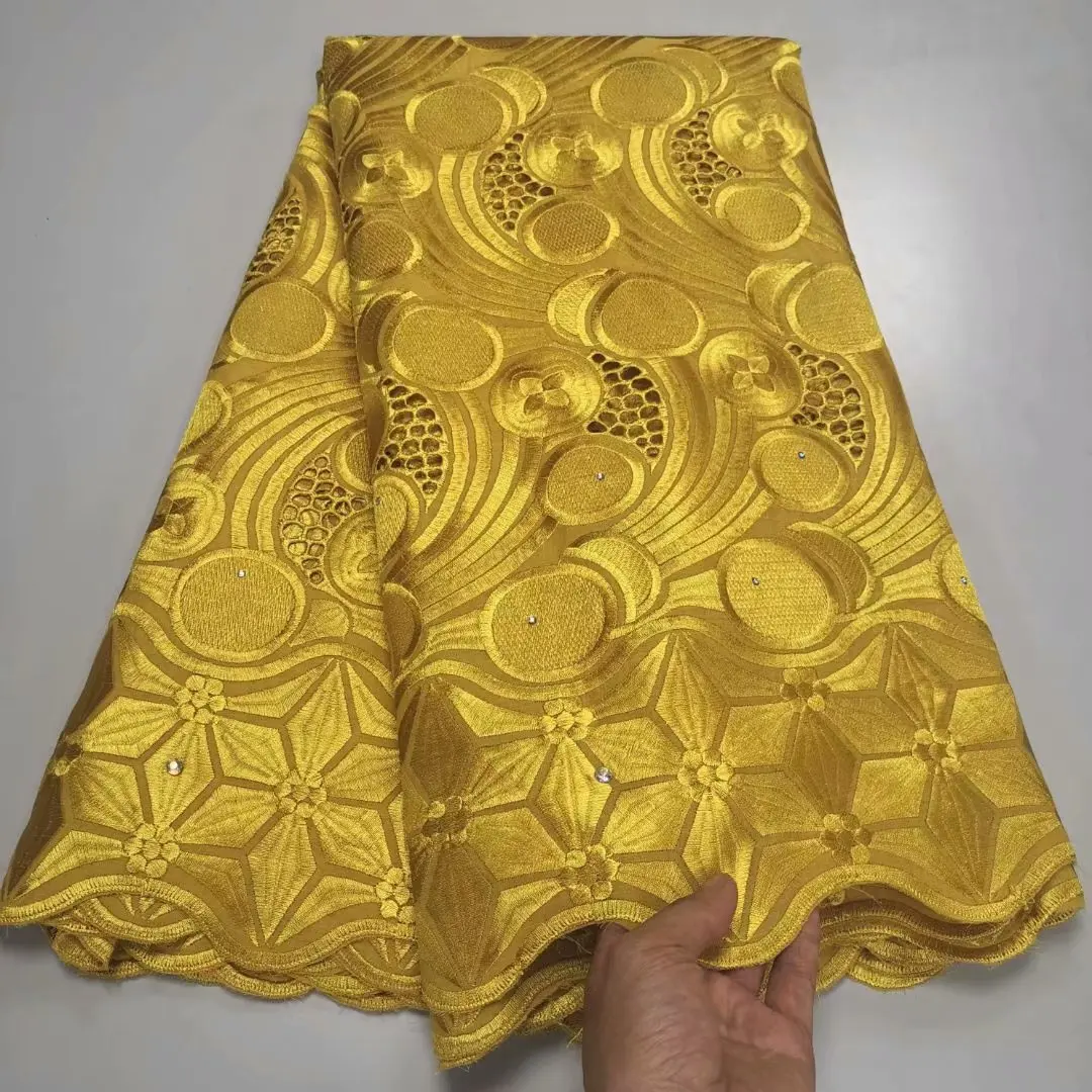 Swiss Voile Lace In Switzerland 2021 High Quality Lace Embroidery African Lace Fabric Fashion Nigerian Cotton Lace Materials
Swiss Voile Lace In Switzerland 2021 High Quality Lace Embroidery African Lace Fabric Fashion Nigerian Cotton Lace Materials