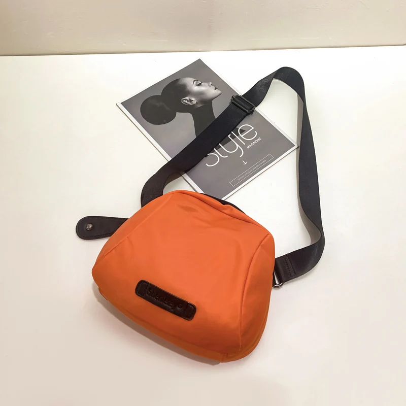 Fashion Designer Women Shell Shoulder Bag Nylon Leather Crossbody Messenger Bags Ladies Handbag Bolsa Feminina Small Phone Bags
Fashion Designer Women Shell Shoulder Bag Nylon Leather Crossbody Messenger Bags Ladies Handbag Bolsa Feminina Small Phone Bags