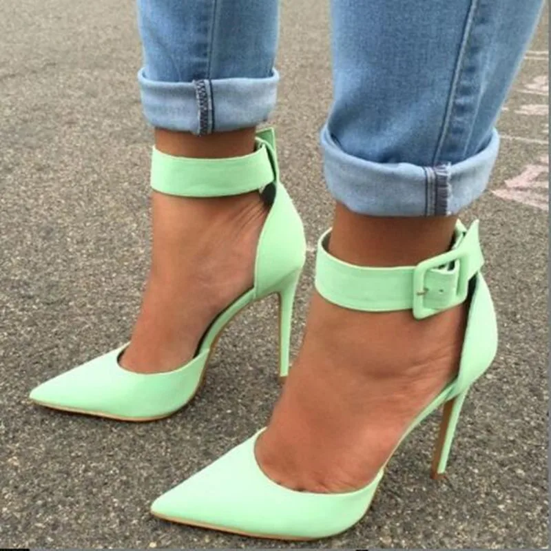 SHOFOO shoes.Fashion women's sandals, about 11cm high heel sandals. Women's sandals. Summer women's shoes. SIZE:34-45
SHOFOO shoes.Fashion women's sandals, about 11cm high heel sandals. Women's sandals. Summer women's shoes. SIZE:34-45