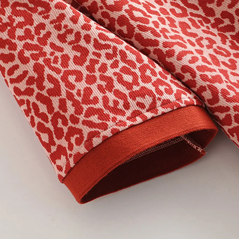 Women Short Sleeve Casual Tops Tee Turn Down Collar Ladies Streetwear Tshirt Summer Fashion Leopard Print T Shirt
Women Short Sleeve Casual Tops Tee Turn Down Collar Ladies Streetwear Tshirt Summer Fashion Leopard Print T Shirt