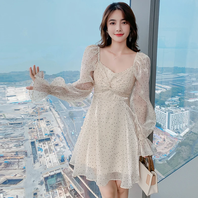 Sexy Woman Print Polka Dot Dress Long Puff Sleeve V-neck Chic Paryt Mini Dress Slim Waist Simple Casual Dress Female
Sexy Woman Print Polka Dot Dress Long Puff Sleeve V-neck Chic Paryt Mini Dress Slim Waist Simple Casual Dress Female