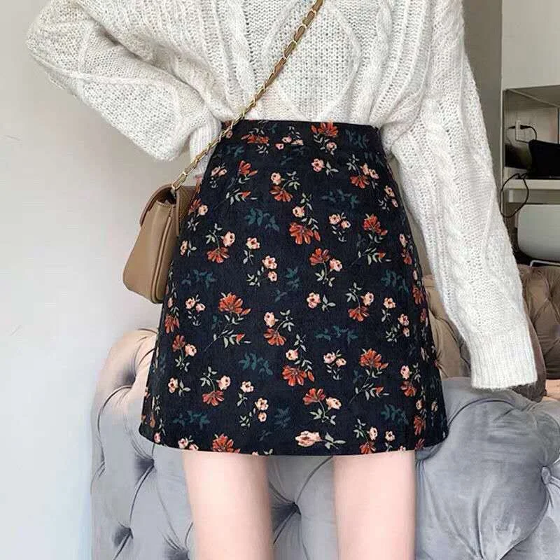 Women Skirts Preppy Style A-line High Waist Plaid Mini Skirts Women Floral Elegant Casual OL Skirts for Women 2021 Spring
Women Skirts Preppy Style A-line High Waist Plaid Mini Skirts Women Floral Elegant Casual OL Skirts for Women 2021 Spring