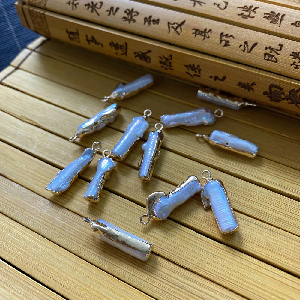 Natural Freshwater Shell Pendant White Butterfly Shell Irregular Long Shape Golden Edge Making Charm Necklace Bracelet Wholesale
Natural Freshwater Shell Pendant White Butterfly Shell Irregular Long Shape Golden Edge Making Charm Necklace Bracelet Wholesale