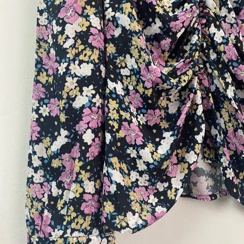Spring 2021 New and Autumn Square Neck Puff Sleeve Print Thin Waist Retro All-match Shirt Women
Spring 2021 New and Autumn Square Neck Puff Sleeve Print Thin Waist Retro All-match Shirt Women