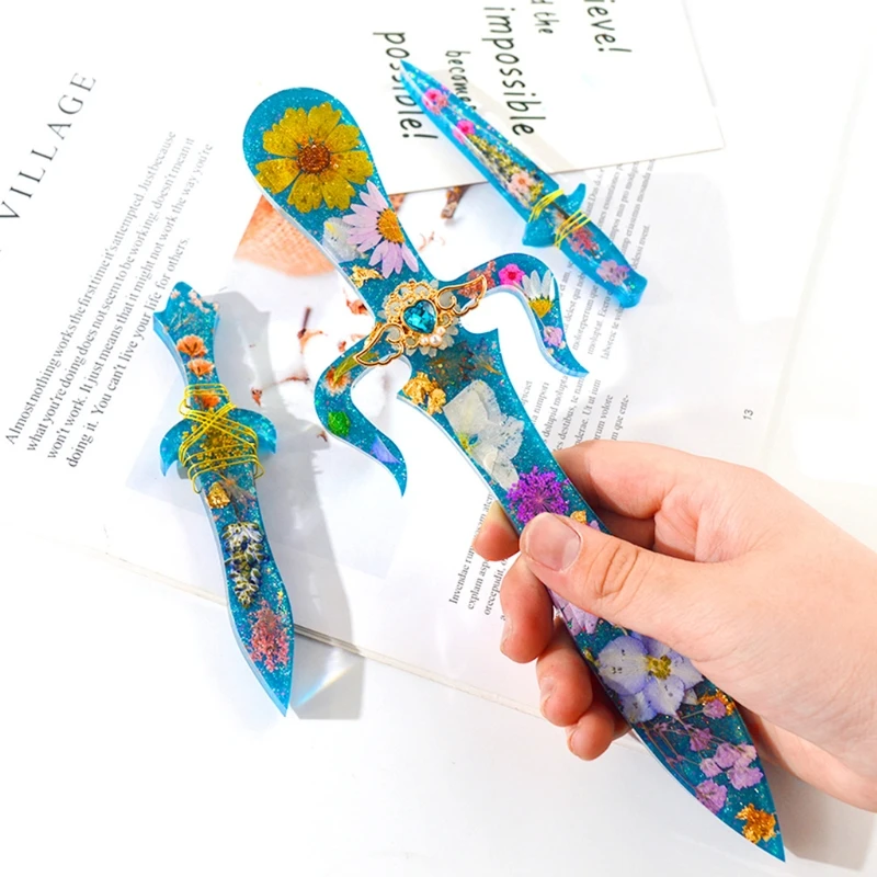Crystal Dagger Decoration Mold Sword Cutter Knife Pendant Silicone Mould DIY Resin Mold for Jewelry Crafts Casting
Crystal Dagger Decoration Mold Sword Cutter Knife Pendant Silicone Mould DIY Resin Mold for Jewelry Crafts Casting