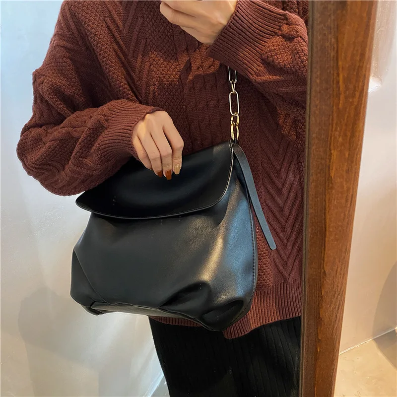 Осенняя Высококачественная сумка, сумки 2021, вместительная сумка из мягкой искусственной кожи, складывающаяся цепочка, простая сумка-мессен...
Осенняя Высококачественная сумка, сумки 2021, вместительная сумка из мягкой искусственной кожи, складывающаяся цепочка, простая сумка-мессен...