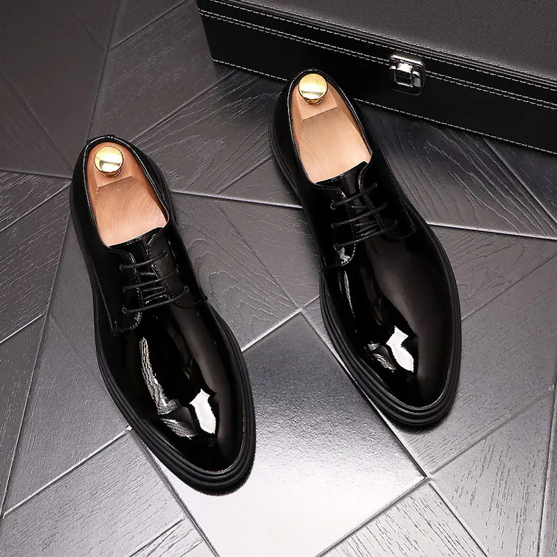ERRFC Designer Men Black Dress Shoes Blue Shadow Patent Leather Luxury Fashion Groom Wedding Shoes Male Oxford Qshoes Size 38-43
ERRFC Designer Men Black Dress Shoes Blue Shadow Patent Leather Luxury Fashion Groom Wedding Shoes Male Oxford Qshoes Size 38-43