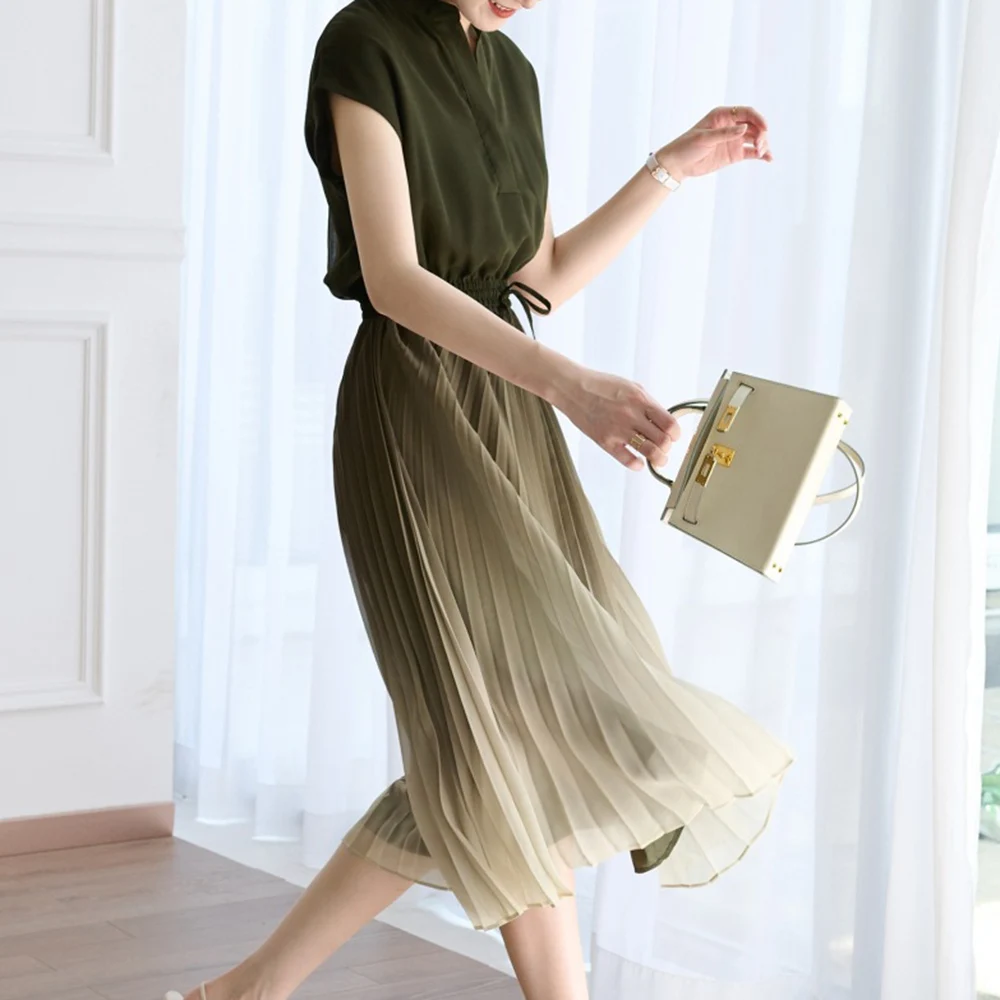 Summer 2021 Japanese Style New Temperament Pleated Gradient Thin Lace Tight Women's Dress V-neck Sleeved Korean Fashion
Summer 2021 Japanese Style New Temperament Pleated Gradient Thin Lace Tight Women's Dress V-neck Sleeved Korean Fashion