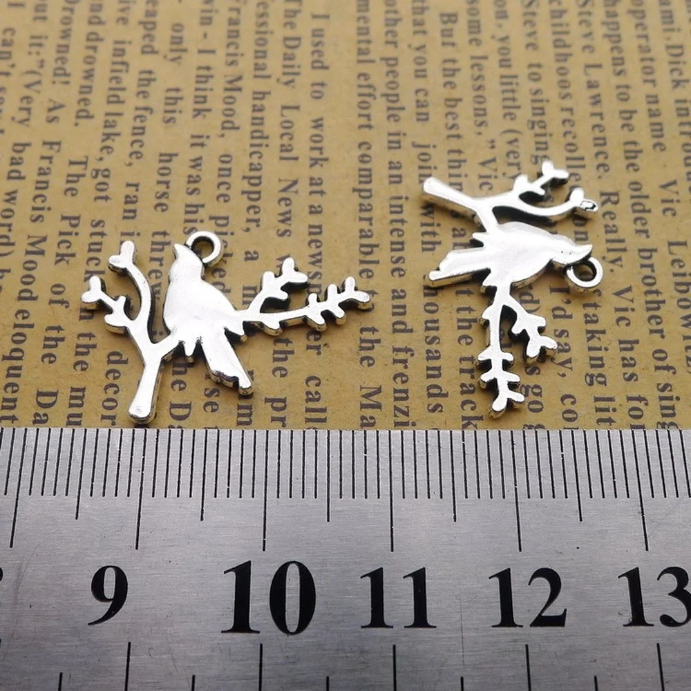 180pcs Bird on Branch Charms 18mm x 26mm DIY Jewelry Making Pendant Antique Silver Color
180pcs Bird on Branch Charms 18mm x 26mm DIY Jewelry Making Pendant Antique Silver Color