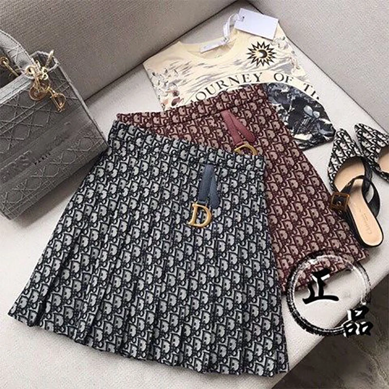 Women 's Mini Skirt 2021 New Summer Knitted Punk Plaid Skirt High Waist Half-Length Aesthetic Pleated Skirt out Skirt letter
Women 's Mini Skirt 2021 New Summer Knitted Punk Plaid Skirt High Waist Half-Length Aesthetic Pleated Skirt out Skirt letter