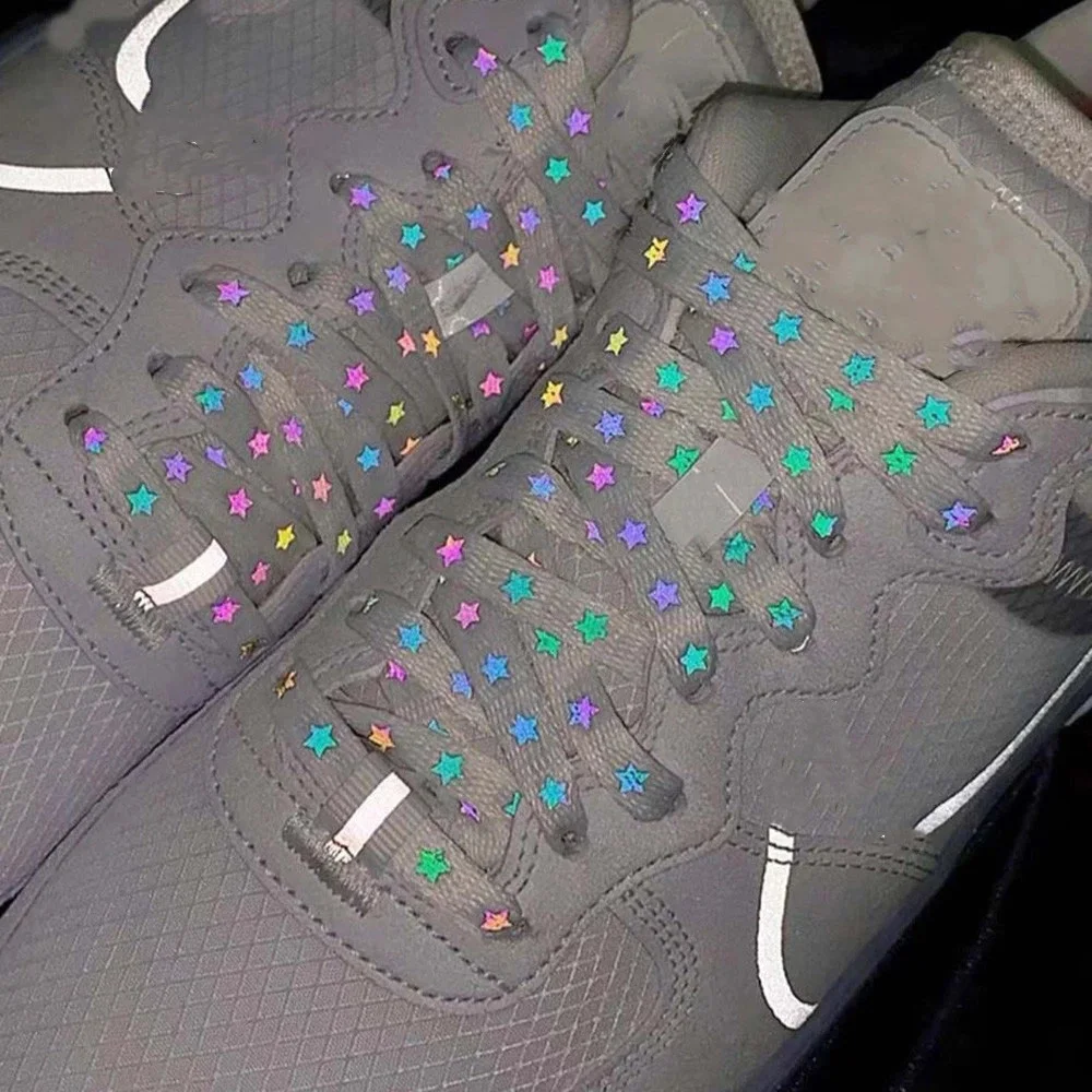 New Holographic Reflective Star Shoelaces Double-sided Reflective High-bright Reflective Flat Laces Sneakers ShoeLaces
New Holographic Reflective Star Shoelaces Double-sided Reflective High-bright Reflective Flat Laces Sneakers ShoeLaces