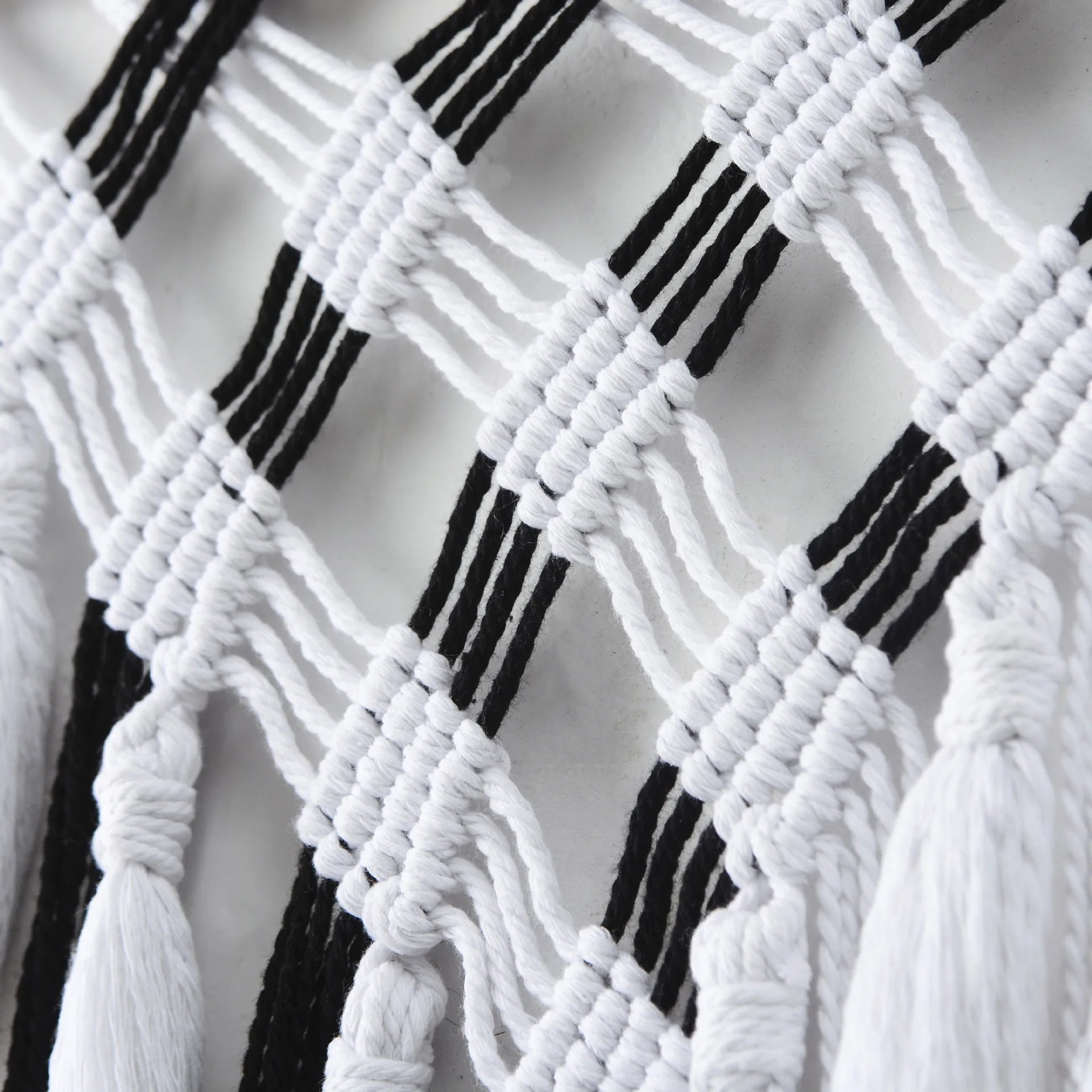 Simple Nordic Tapestry Hand-woven Cotton And Linen Ornaments Background Show Window Decor Macrame Home Decoration
Simple Nordic Tapestry Hand-woven Cotton And Linen Ornaments Background Show Window Decor Macrame Home Decoration
