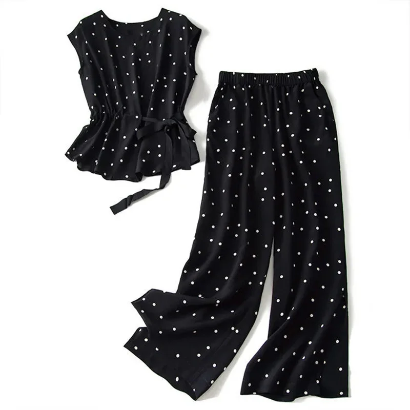 Matching suit polka dot chiffon trousers two-piece large size 2021 summer Korean fashion retro casual top wide leg pants suit 
Matching suit polka dot chiffon trousers two-piece large size 2021 summer Korean fashion retro casual top wide leg pants suit